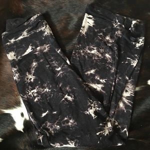 Tie-dye lounge pants